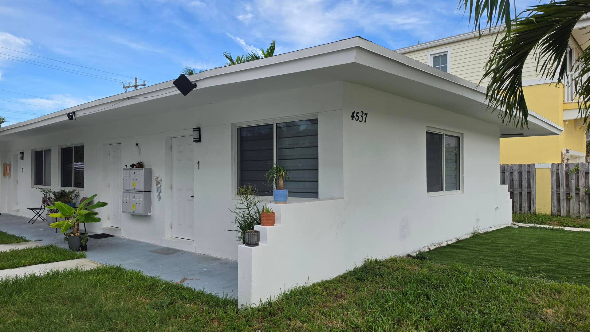 4537 POINCIANA Street, #1, Lauderdale By The Sea, FL 33308 1000012607