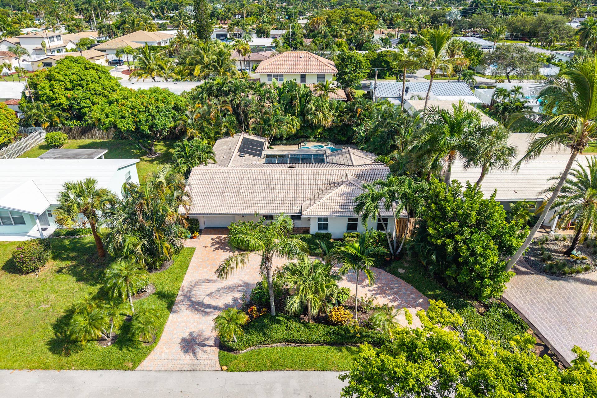 2641 NE 52nd Street, Lighthouse Point, FL 33064 042-2641Northeast52ndStreet-LighthousePo