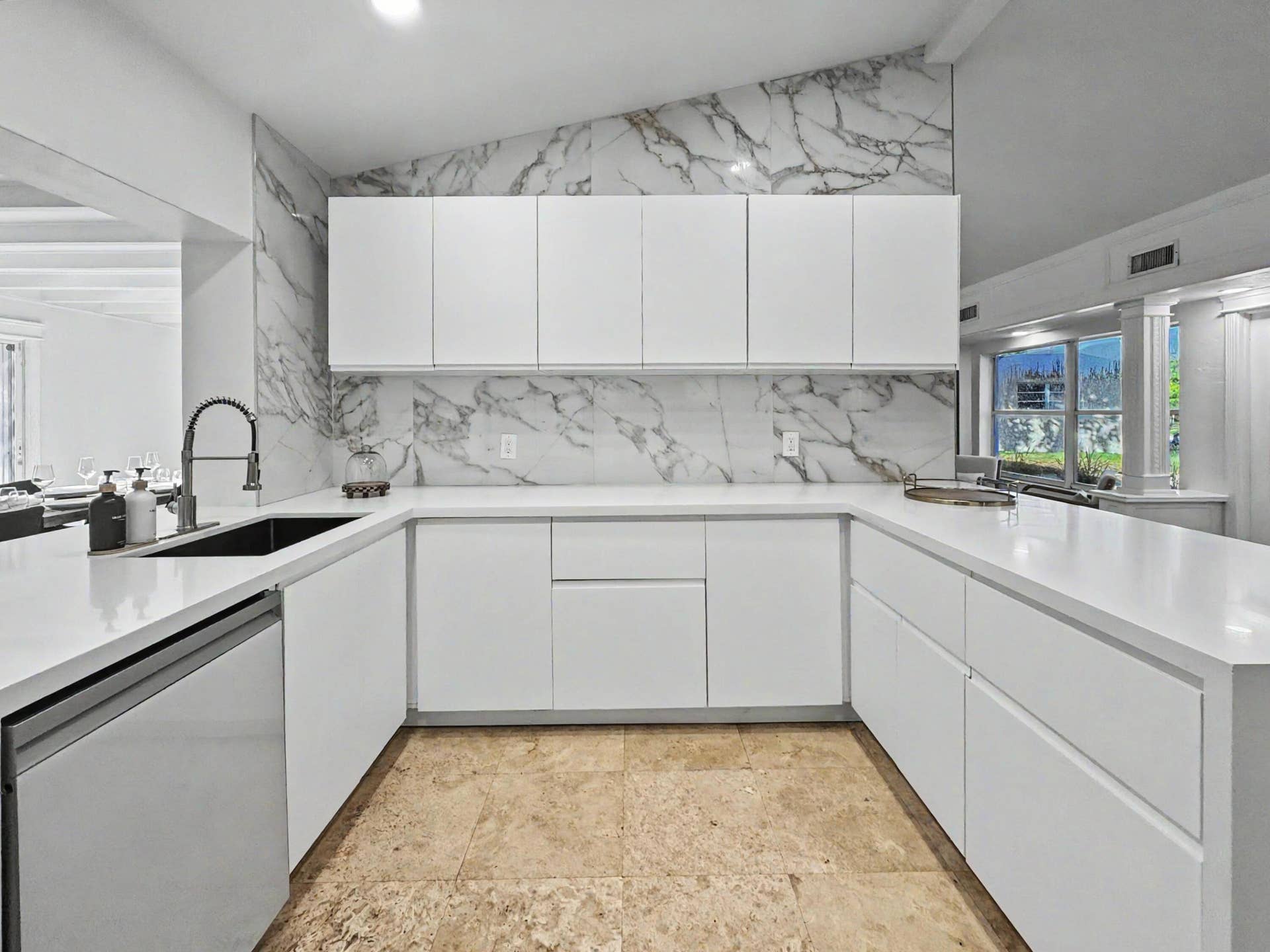 2836 NW 11TH Avenue, Wilton Manors, FL 33311 image00021