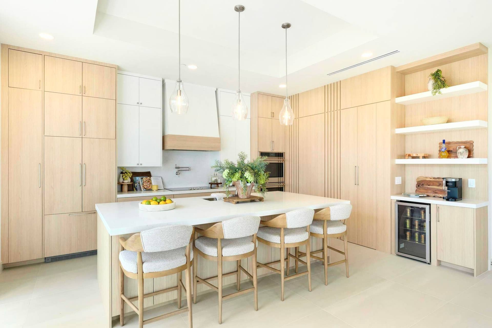 4857 Watersong Way, Fort Pierce, FL 34949 Kitchen island