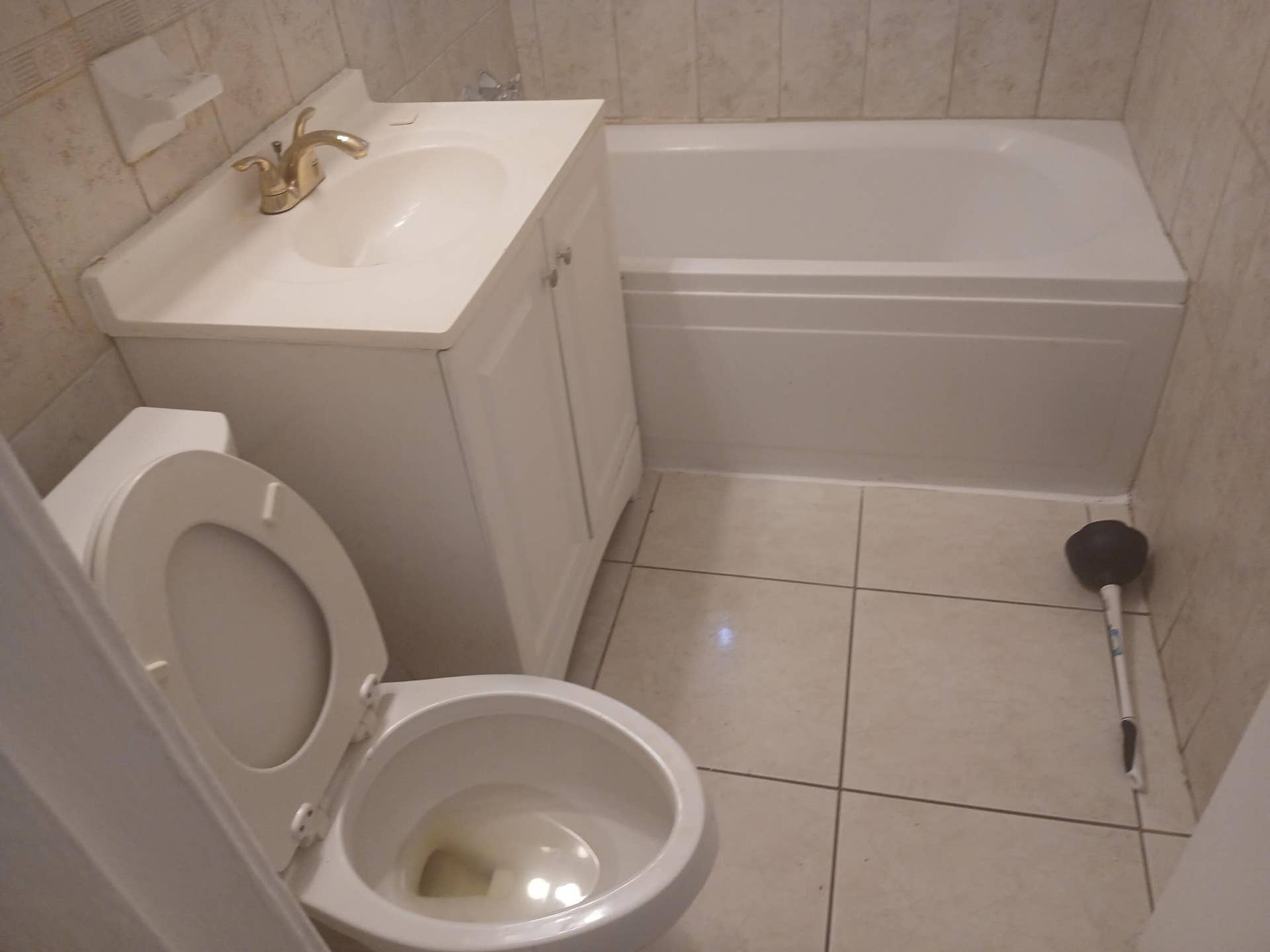 330 SW 14TH Street, Dania Beach, FL 33004 20260902_143217