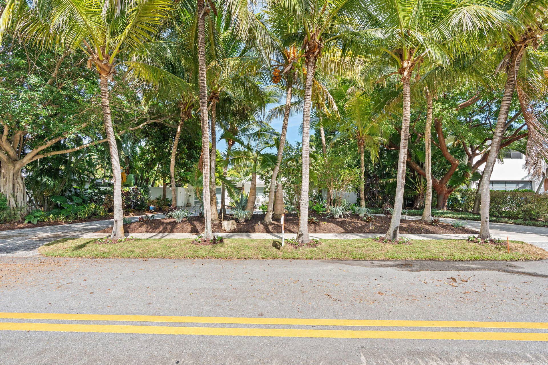 1500 MIDDLE RIVER Drive, Fort Lauderdale, FL 33304 81-web-or-mls-1500 Middle River Dr, Fort
