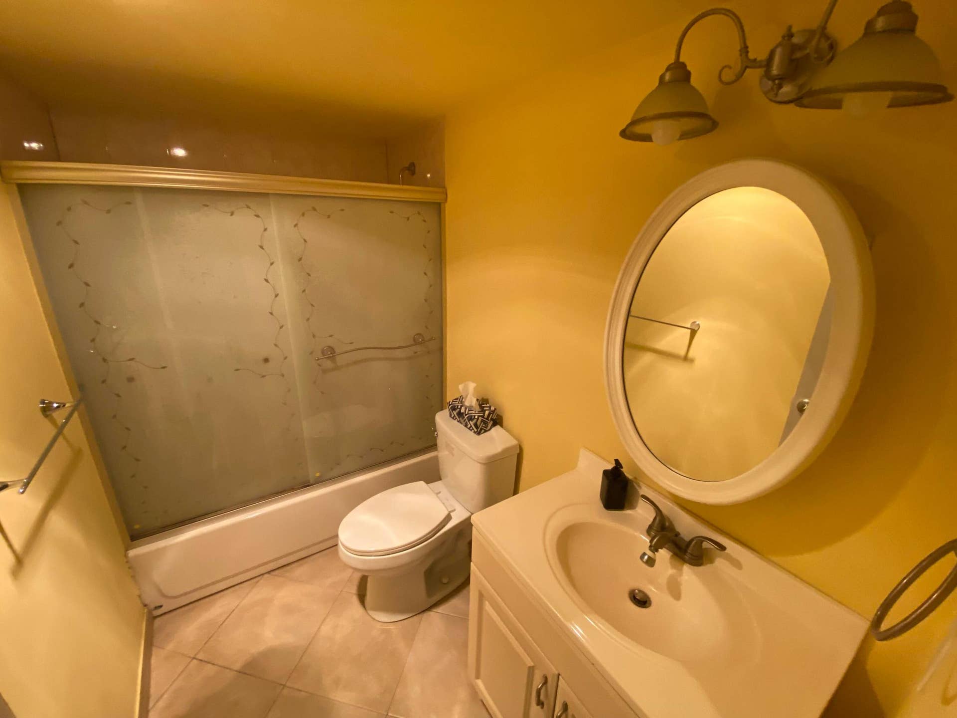 777 S Federal Highway, #209B, Pompano Beach, FL 33062 B209-Main Bathroom