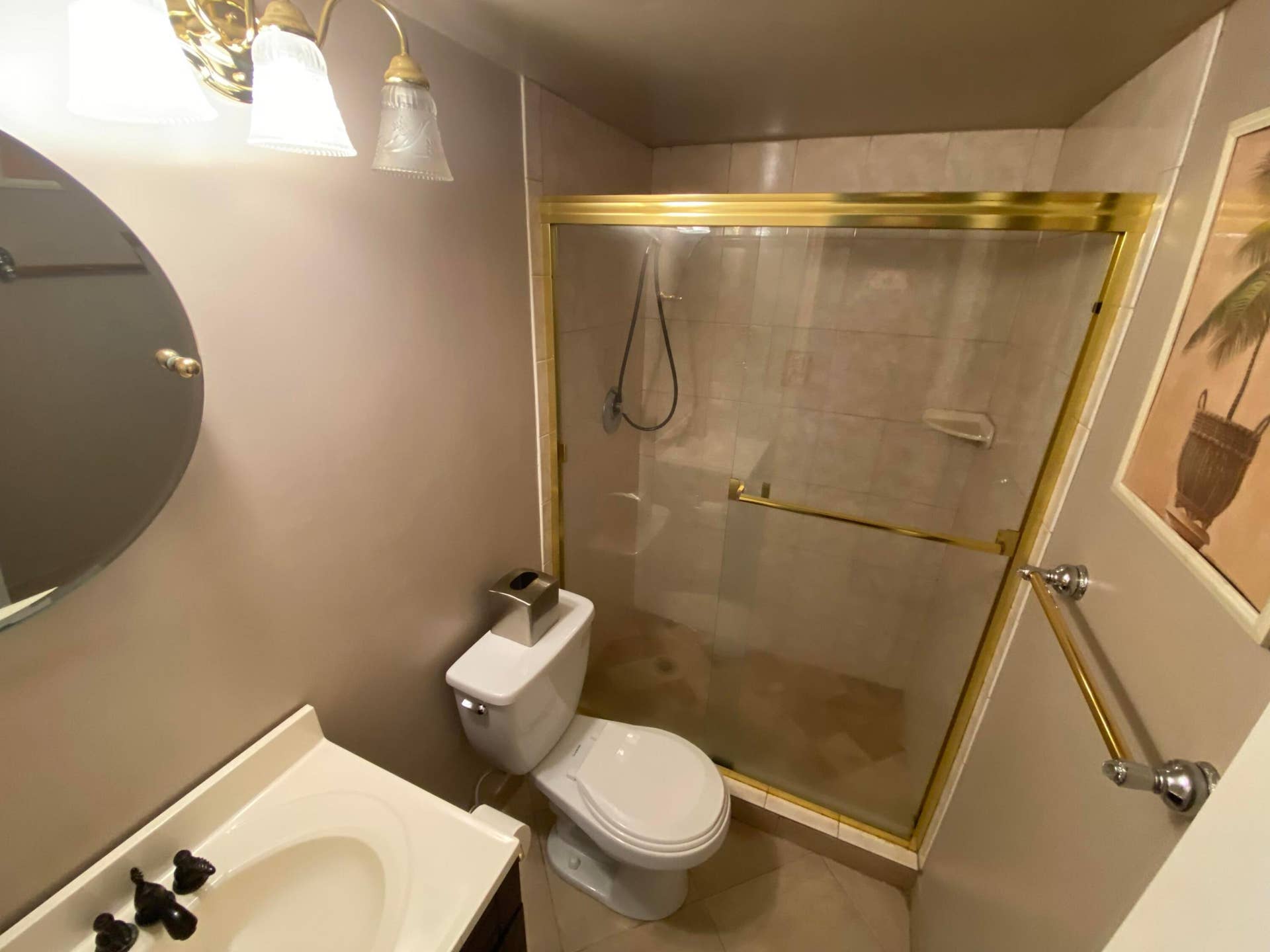 777 S Federal Highway, #209B, Pompano Beach, FL 33062 B209-Guest Bathroom