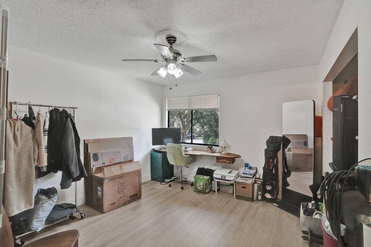 2nd Br Upstairs