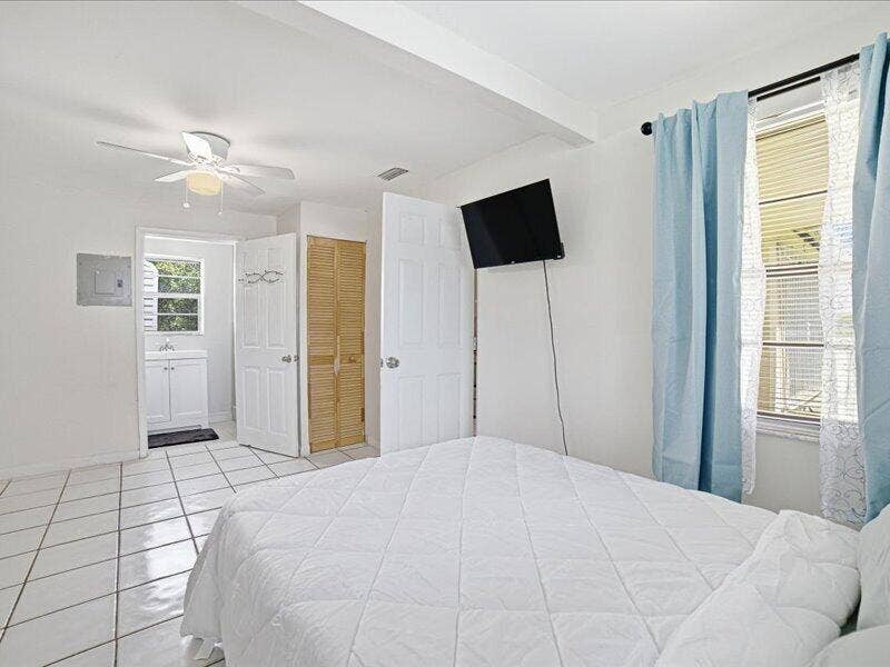 91 NE 6TH Court, Deerfield Beach, FL 33441 Primary Bedroom