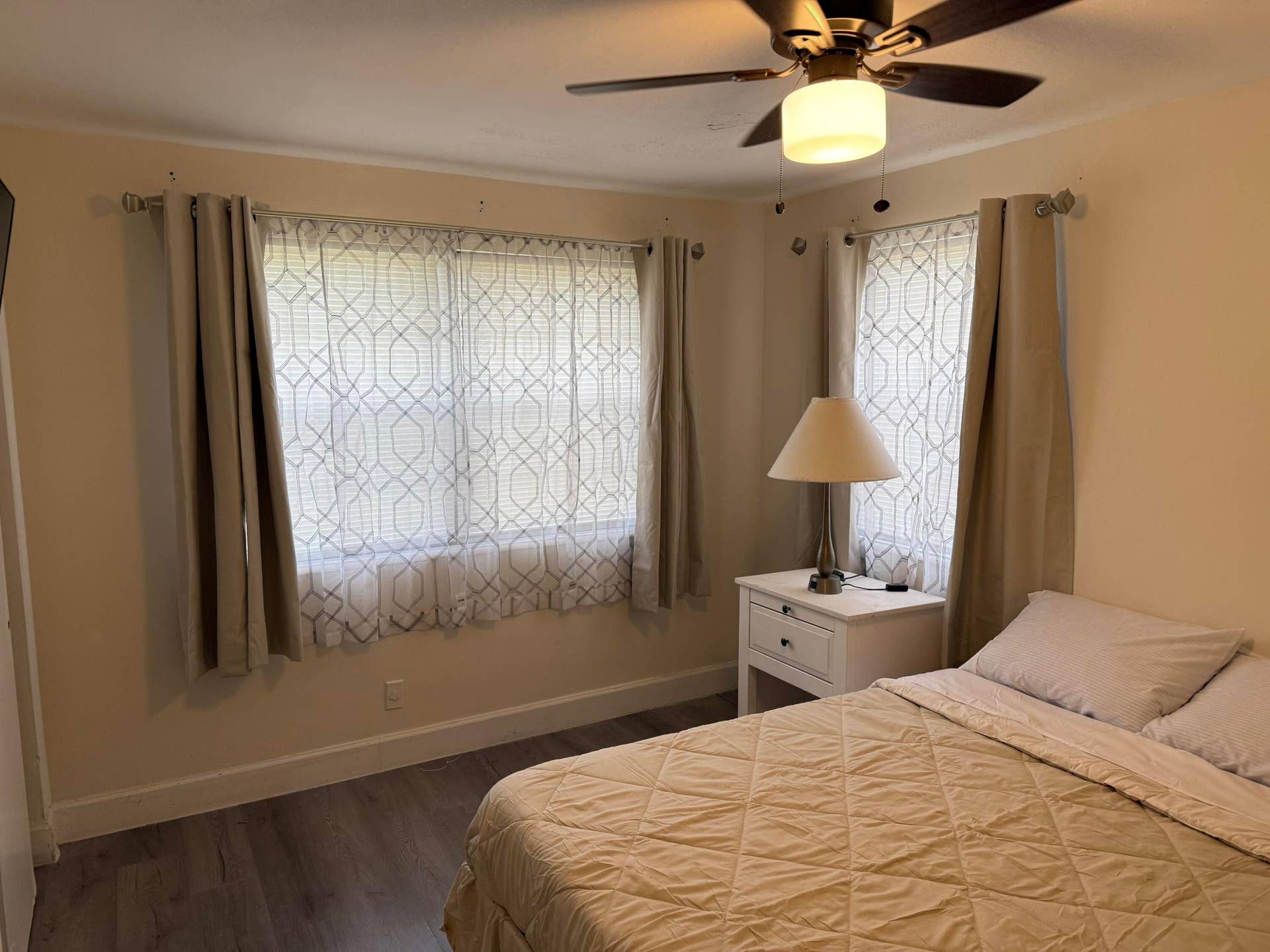 91 NE 6TH Court, Deerfield Beach, FL 33441 Living Room