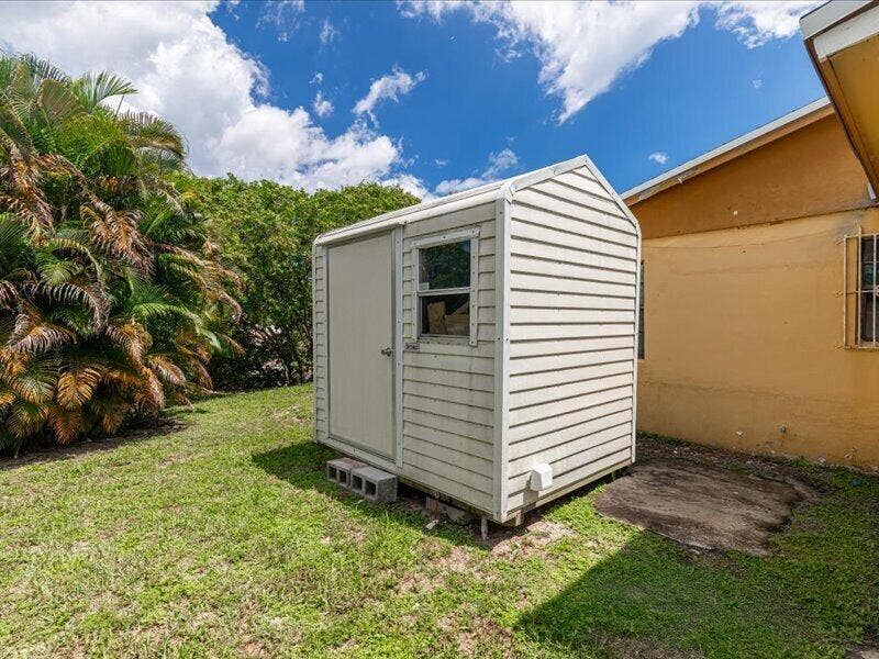 91 NE 6TH Court, Deerfield Beach, FL 33441 Shed