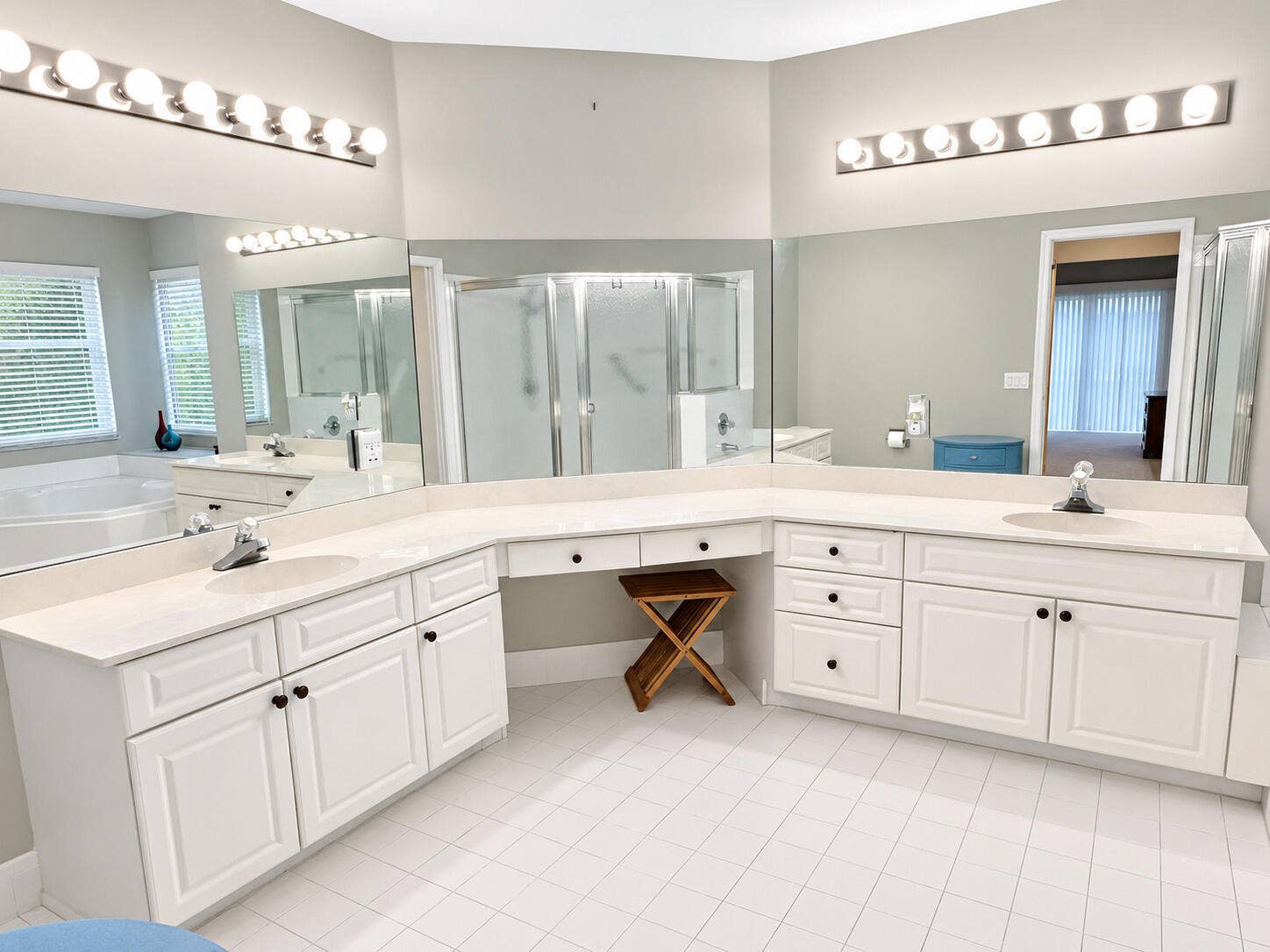 2783 E ABIACA Circle, Davie, FL 33328 Master Bath