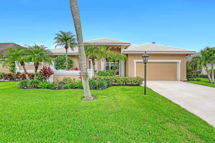 Property photo for 23 Windward Isle, Palm Beach Gardens, FL