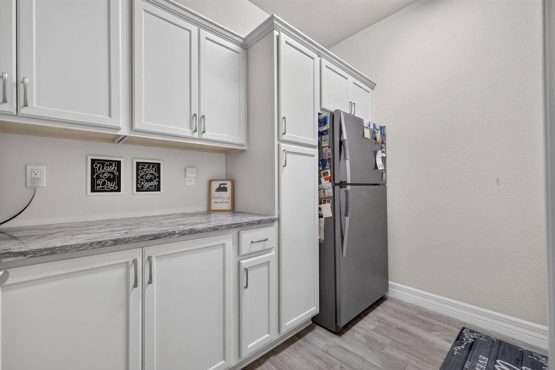 10521 SW CAPTIVA Drive, Port St Lucie, FL 34987 Custom Granite Cabinets Butlers HQ