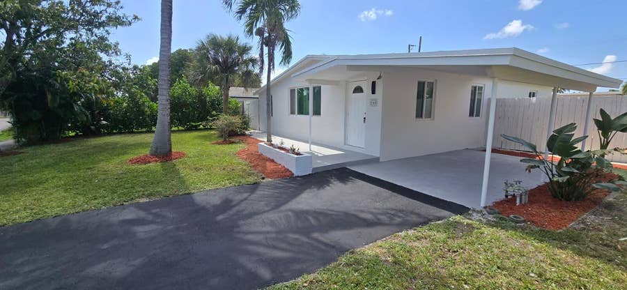 Property photo for 160 NE 60TH Street, Oakland Park, FL