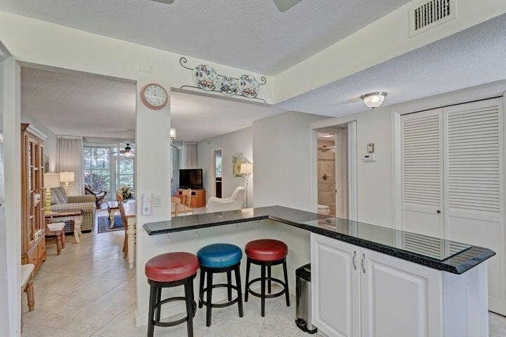 1201 N SUGAR SANDS Boulevard, #3, Singer Island, FL 33404 OPEN KITCHEN