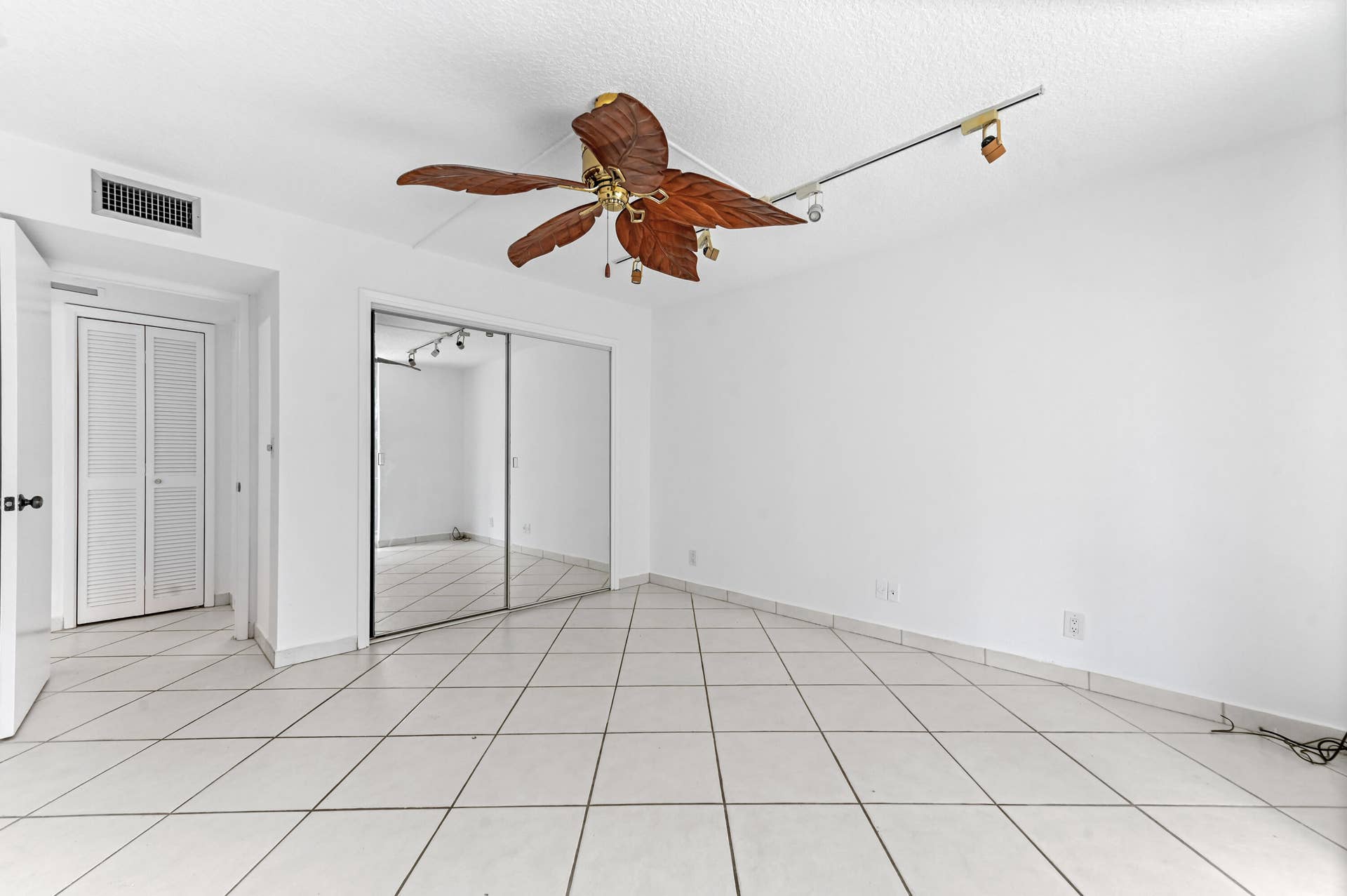 3575 S OCEAN Boulevard, #309, South Palm Beach, FL 33480 BR2