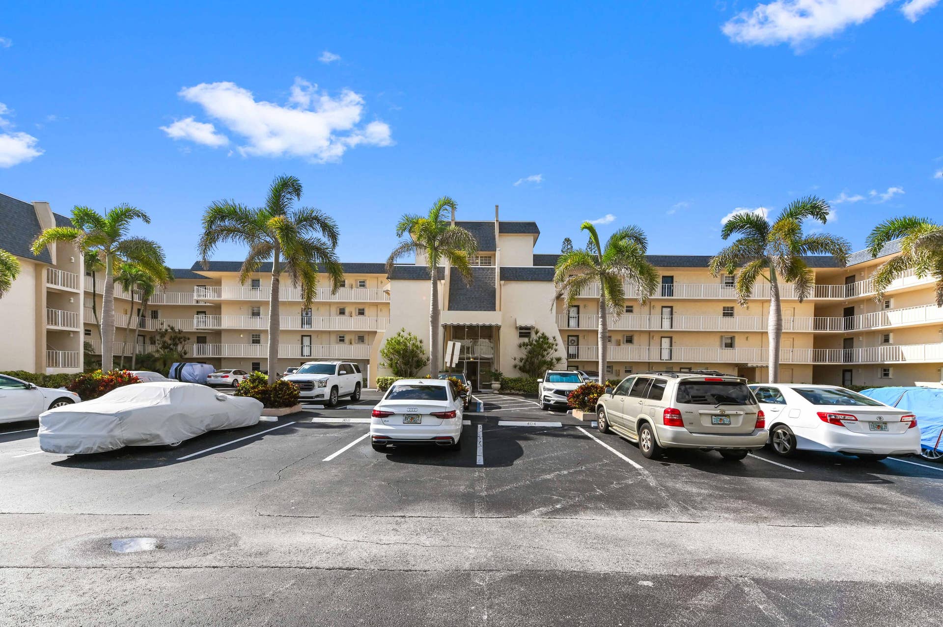 3575 S OCEAN Boulevard, #309, South Palm Beach, FL 33480 02 Front 02