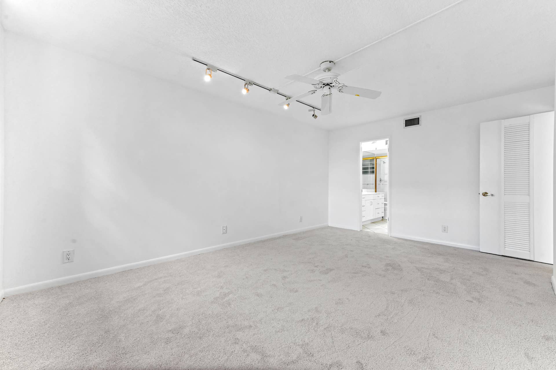 3575 S OCEAN Boulevard, #309, South Palm Beach, FL 33480 BR1