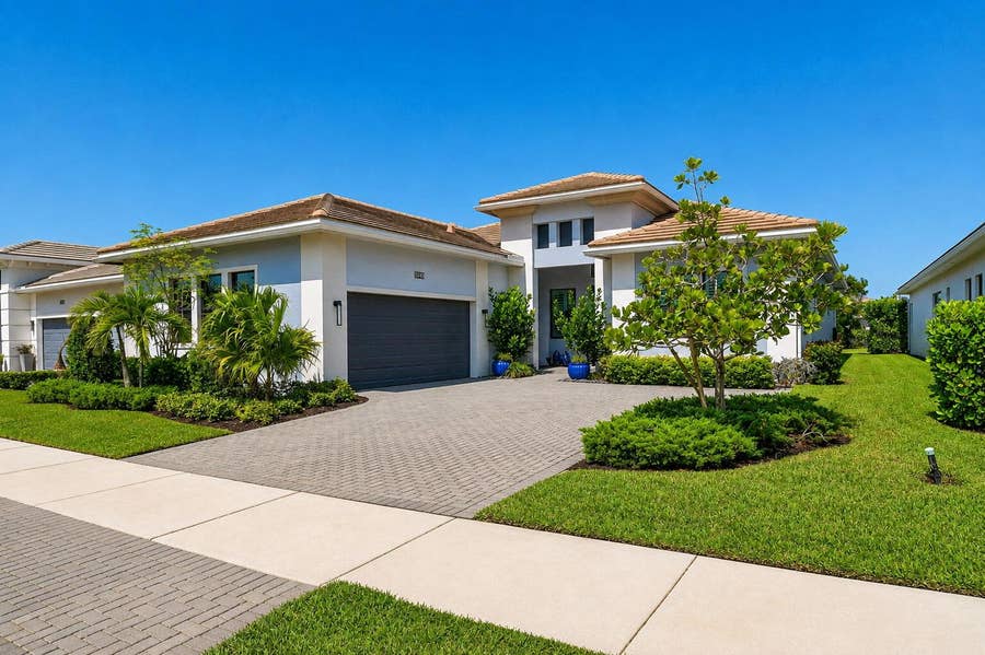 Property photo for 15745 Cresswind Place, Westlake, FL