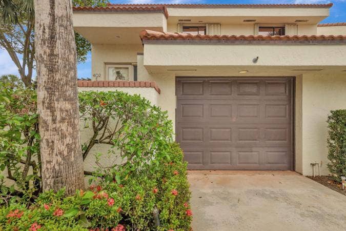 402 SEA OATS Drive, #E, Juno Beach, FL 33408 19512418_2_800_450
