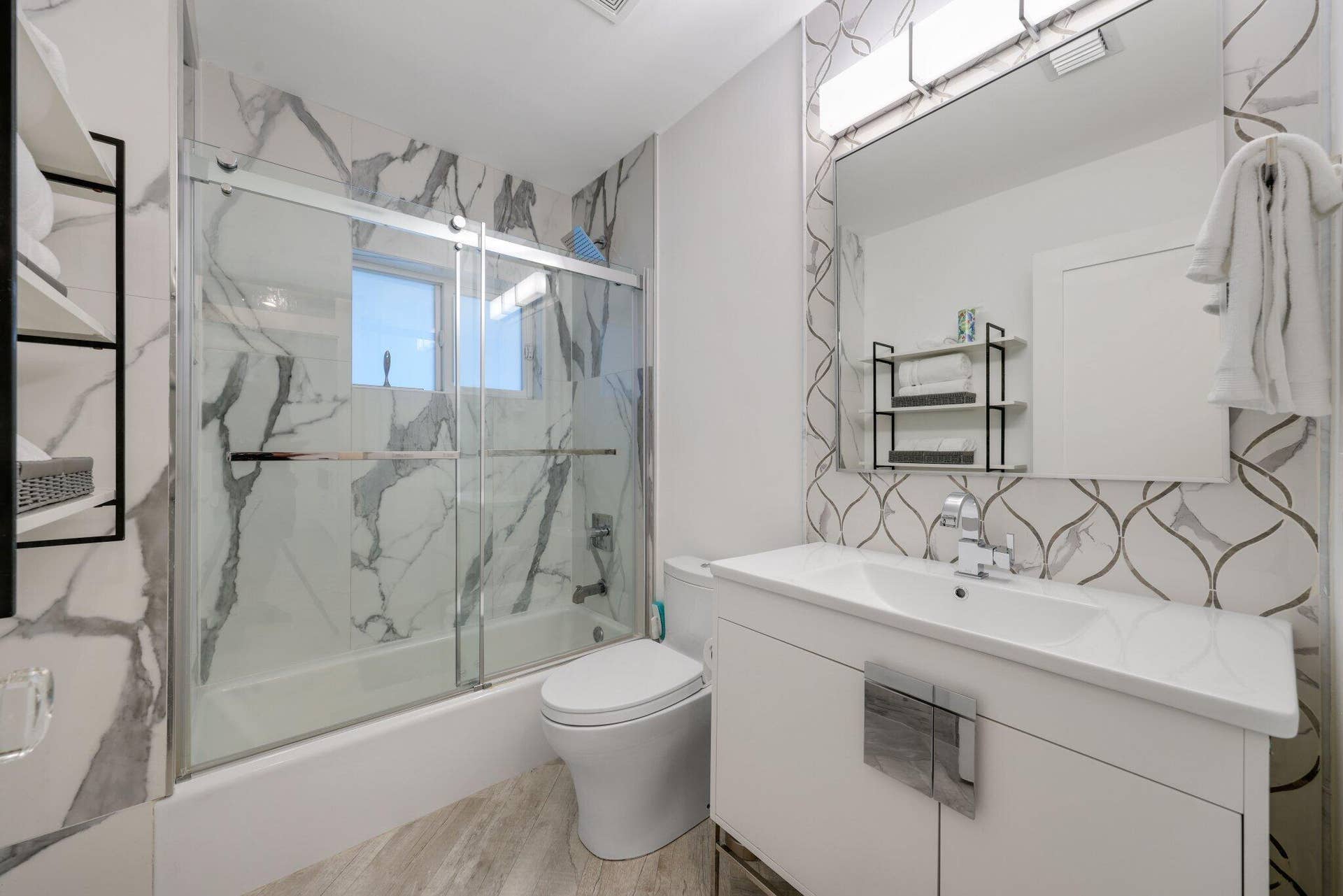 713 Forsyth Street, Boca Raton, FL 33487 Bathroom 2