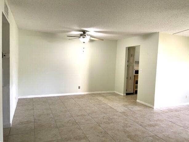 892 HIGH POINT Boulevard N, #B, Delray Beach, FL 33445 Dining area