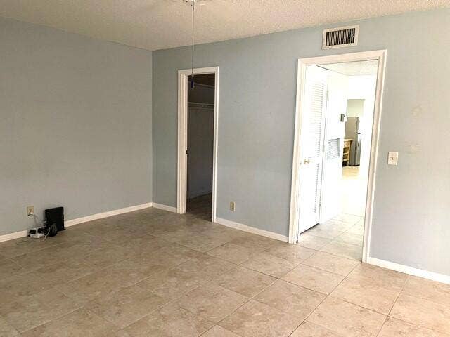 892 HIGH POINT Boulevard N, #B, Delray Beach, FL 33445 Master bedroom has 2 walk in closets