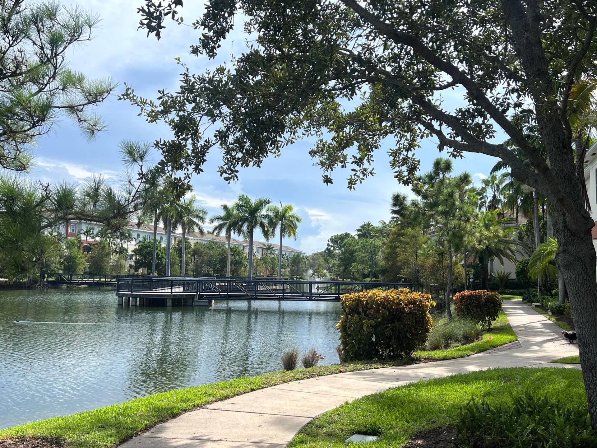219 SW 7th Street, Pompano Beach, FL 33060 Time for walking, jogging around the lak