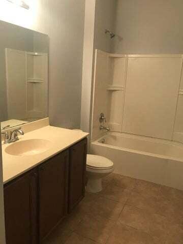 219 SW 7th Street, Pompano Beach, FL 33060 Guest BA