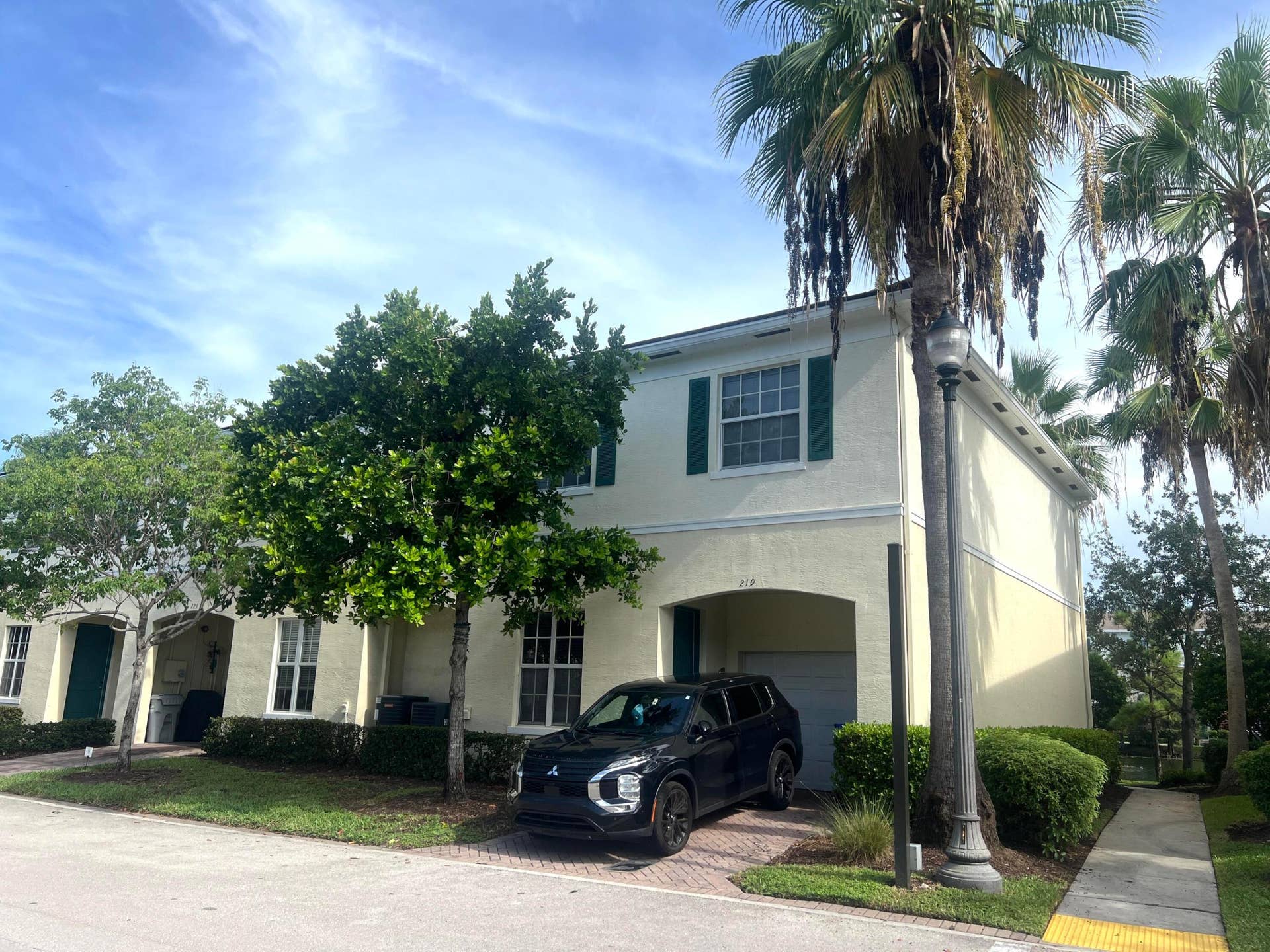 219 SW 7th Street, Pompano Beach, FL 33060 Front