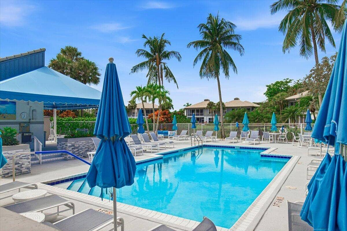 20220 Boca West Drive, #403, Boca Raton, FL 33434 53-Local Pool
