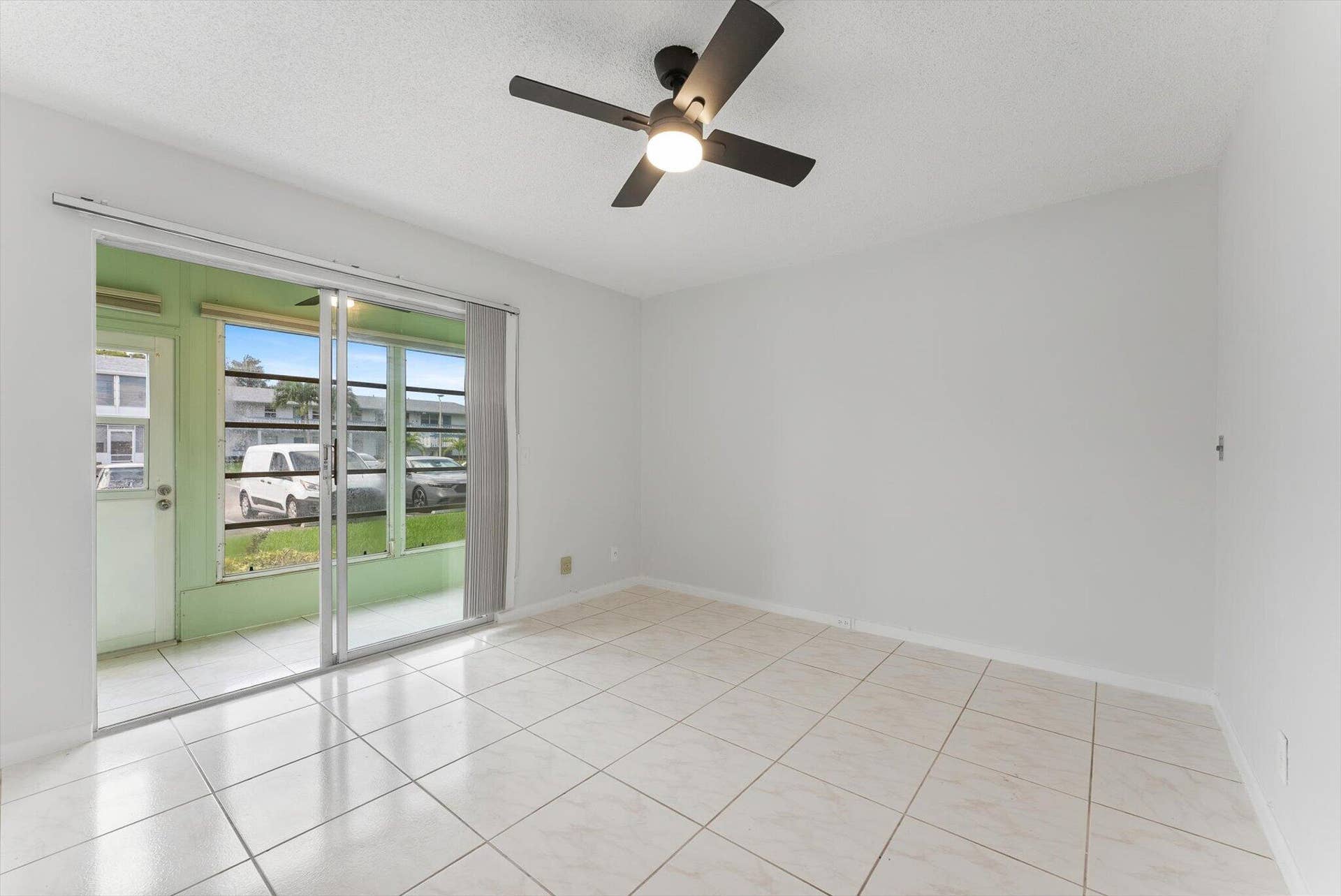 398 Tilford S, Deerfield Beach, FL 33442 Bedroom