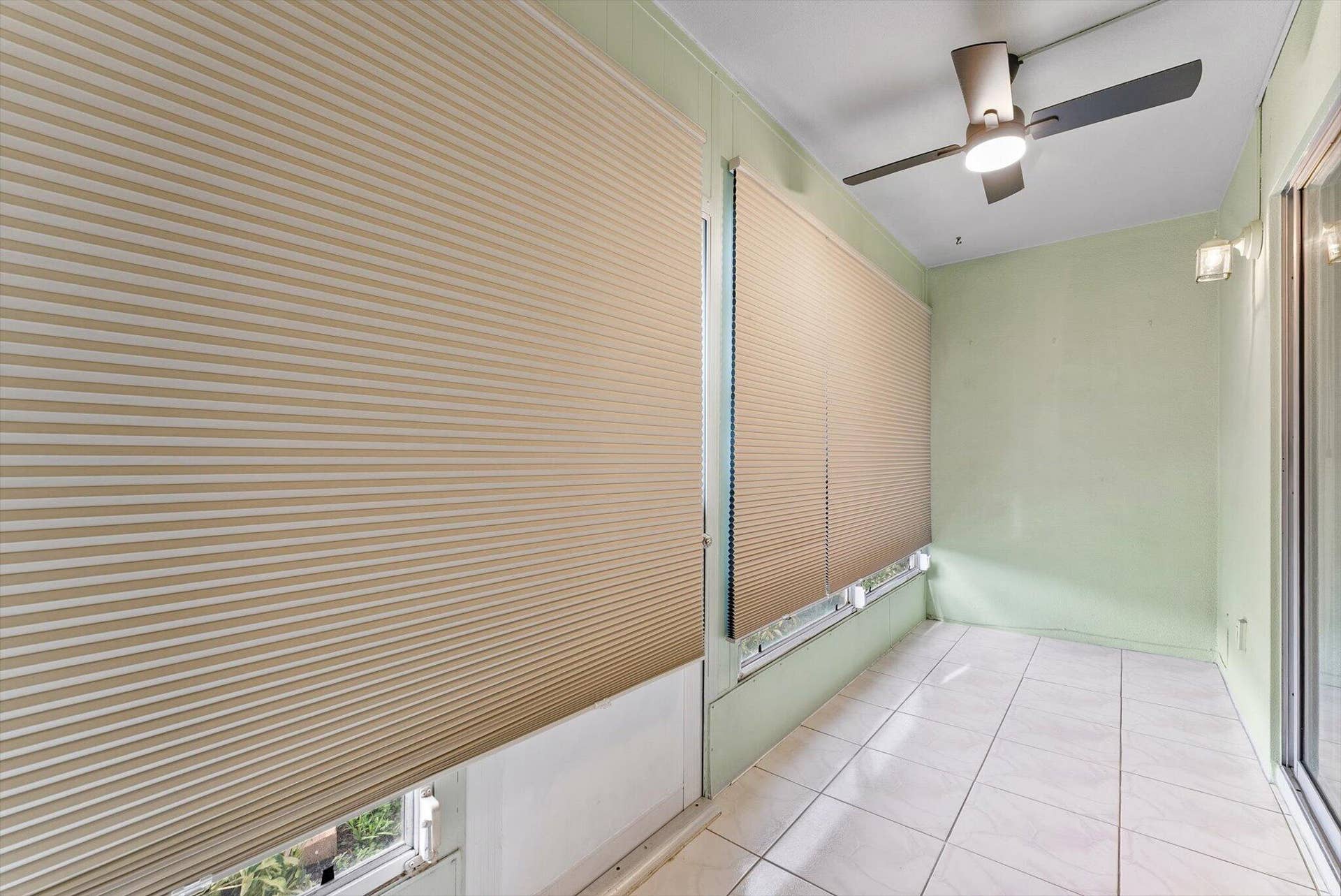 398 Tilford S, Deerfield Beach, FL 33442 23-23