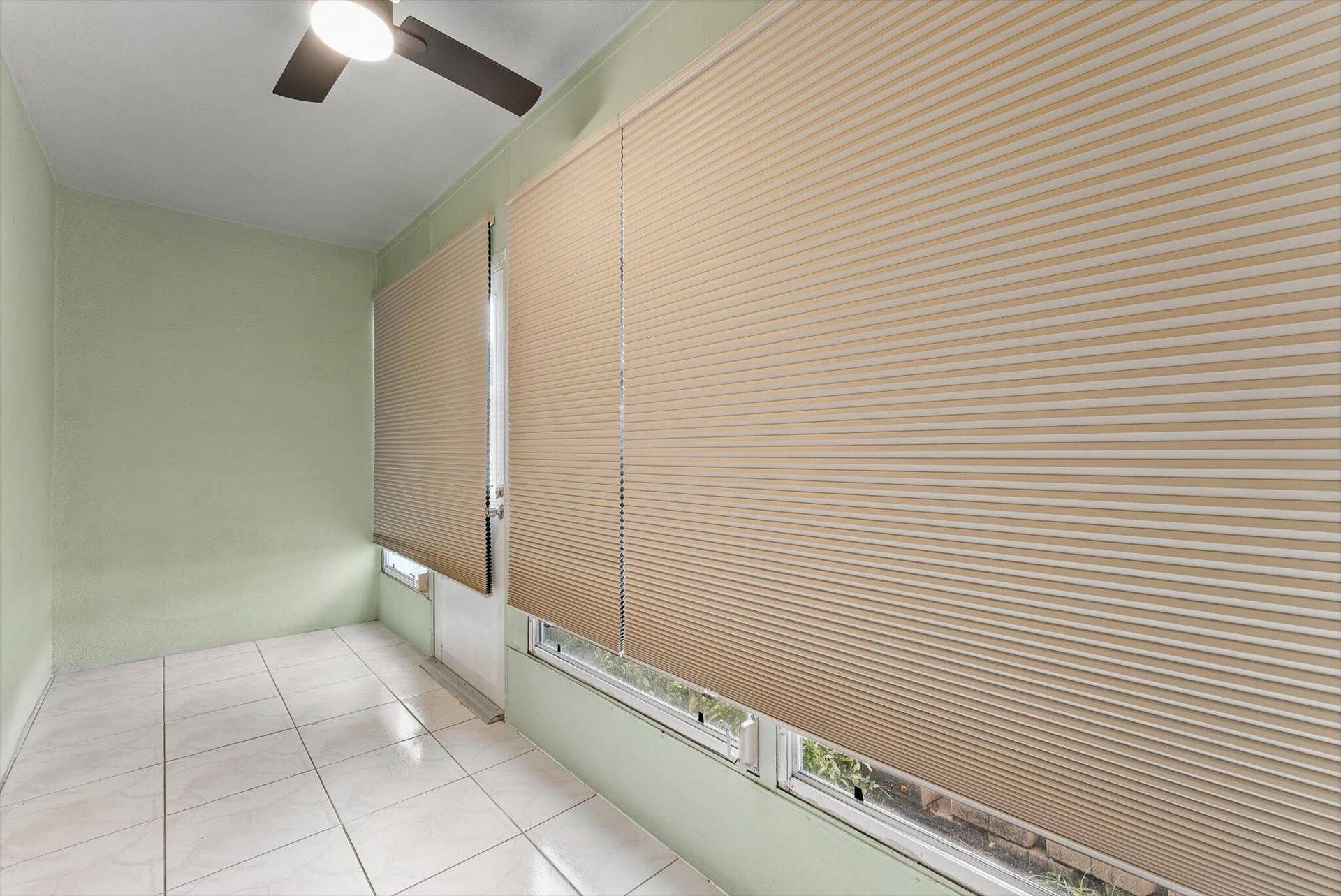 398 Tilford S, Deerfield Beach, FL 33442 New window treatments!