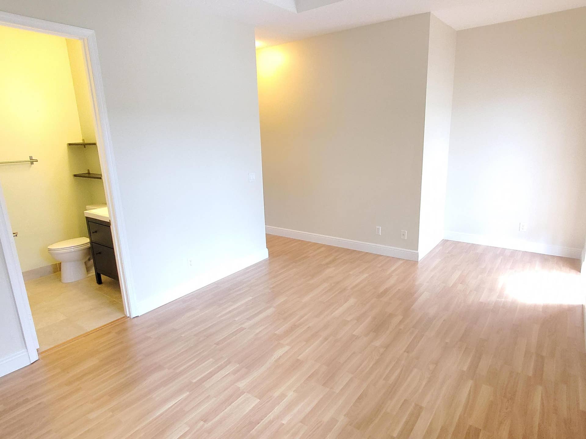 Main Floor Half Bath