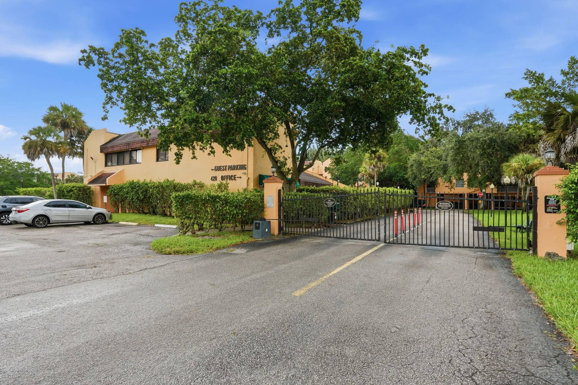 430 COMMODORE Drive, #314, Plantation, Plantation, FL 33325 52-web-or-mls-430_Commodore_Dr_Unit_314_