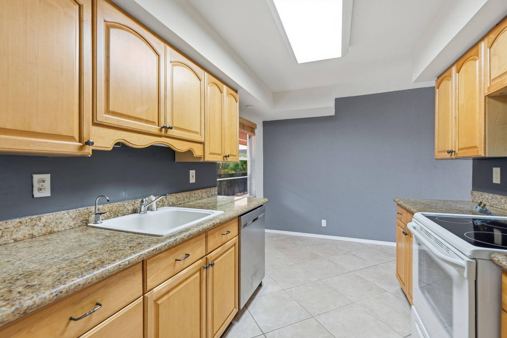 430 COMMODORE Drive, #314, Plantation, Plantation, FL 33325 35-web-or-mls-430_Commodore_Dr_Unit_314_