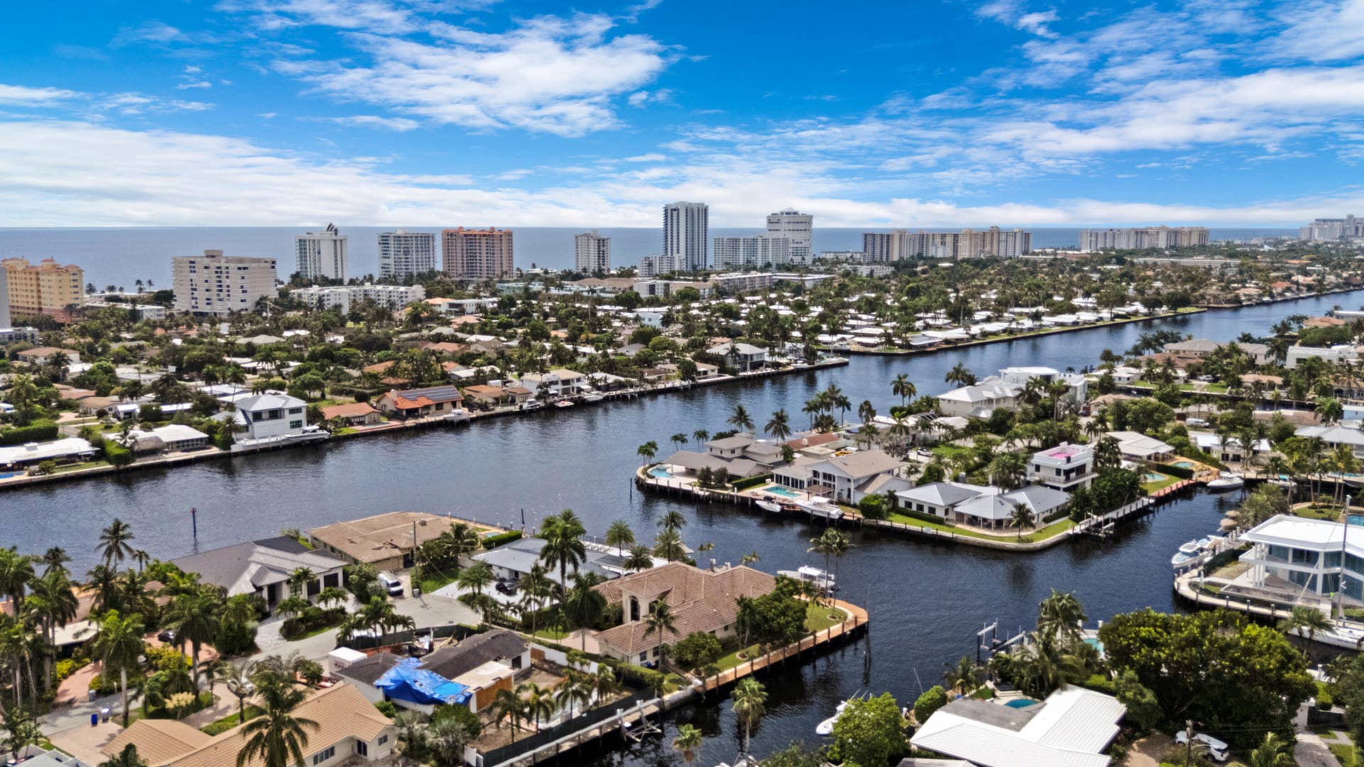 2761 SE 9TH Street, Pompano Beach, FL 33062 74_accutour_01 2761-se-9th-st -072