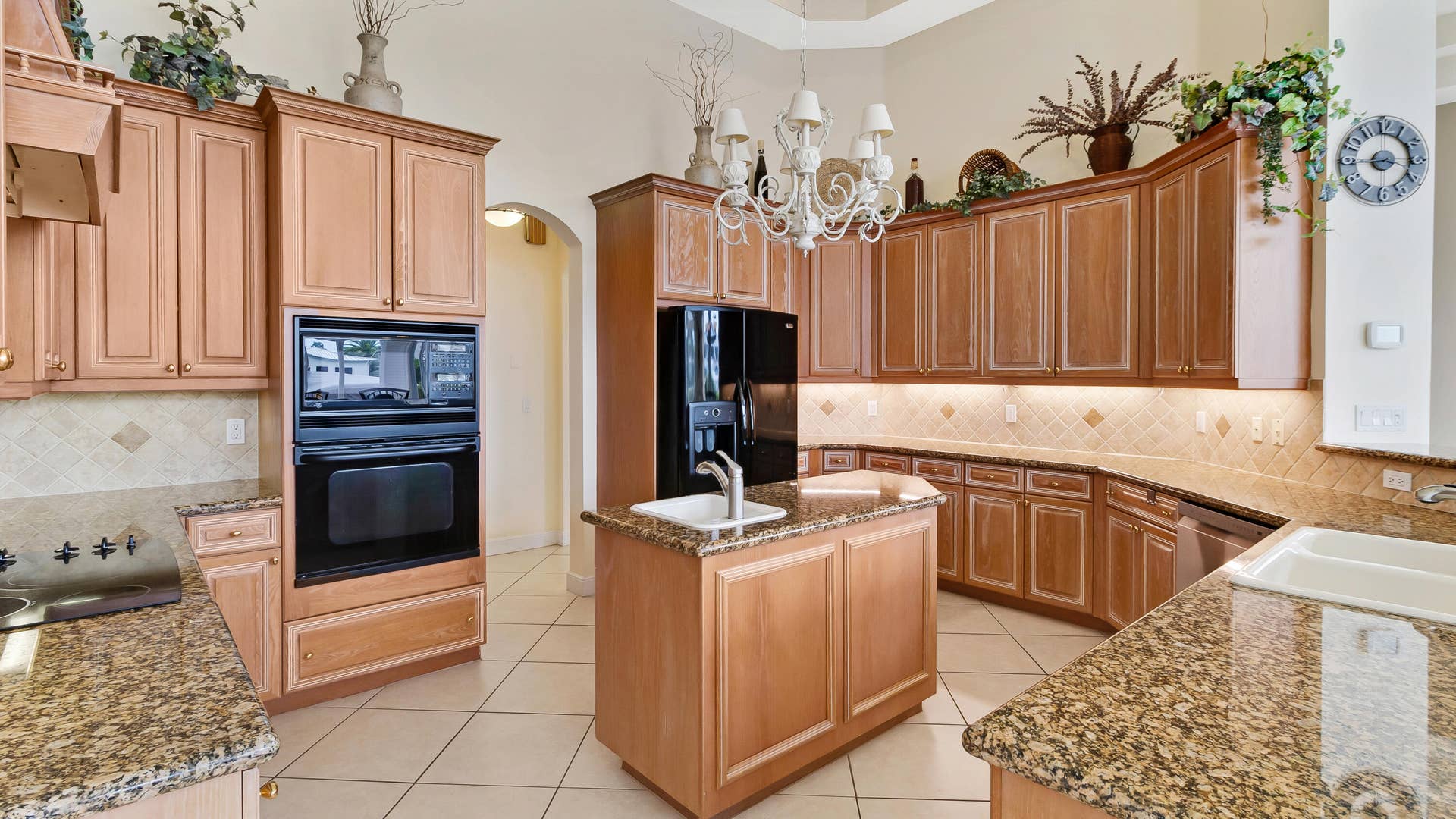 2761 SE 9TH Street, Pompano Beach, FL 33062 23_accutour_01 2761-se-9th-st -021