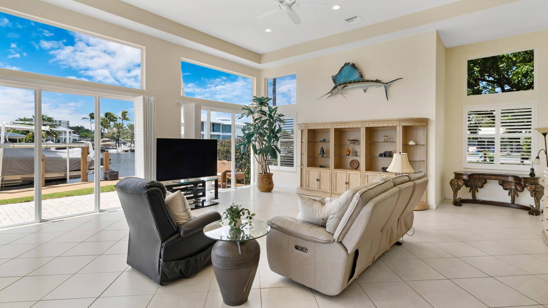 2761 SE 9TH Street, Pompano Beach, FL 33062 Family Room