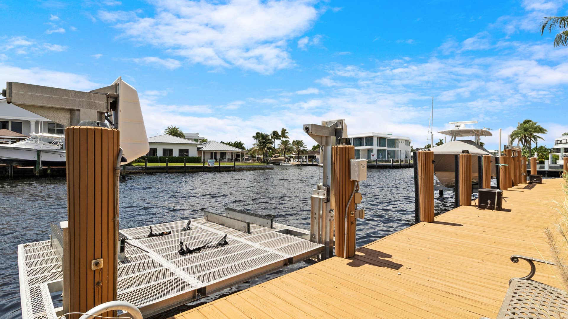 2761 SE 9TH Street, Pompano Beach, FL 33062 65_accutour_01 2761-se-9th-st -063
