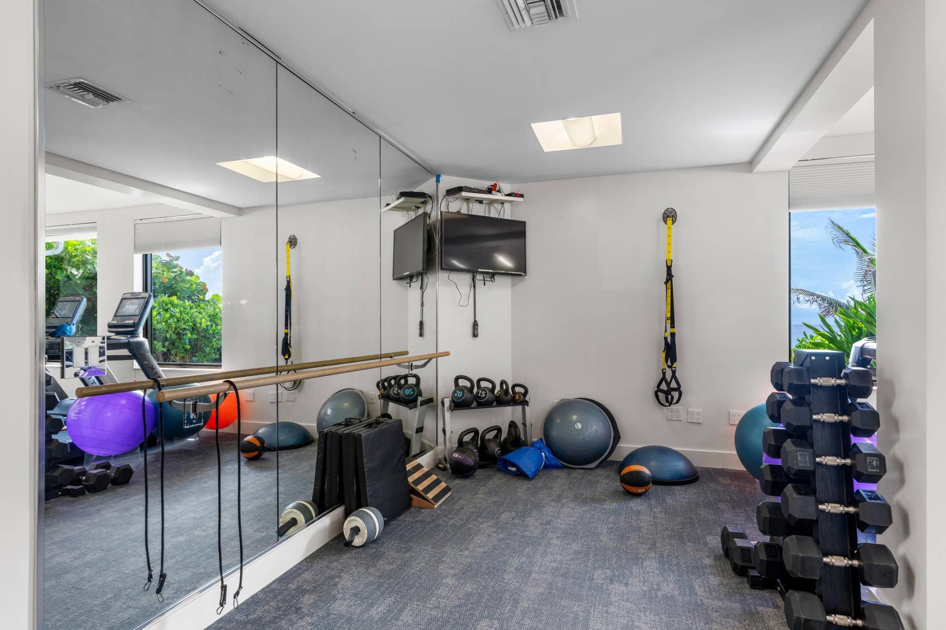 5080 N OCEAN Drive, #12C, Singer Island, FL 33404 Amenities