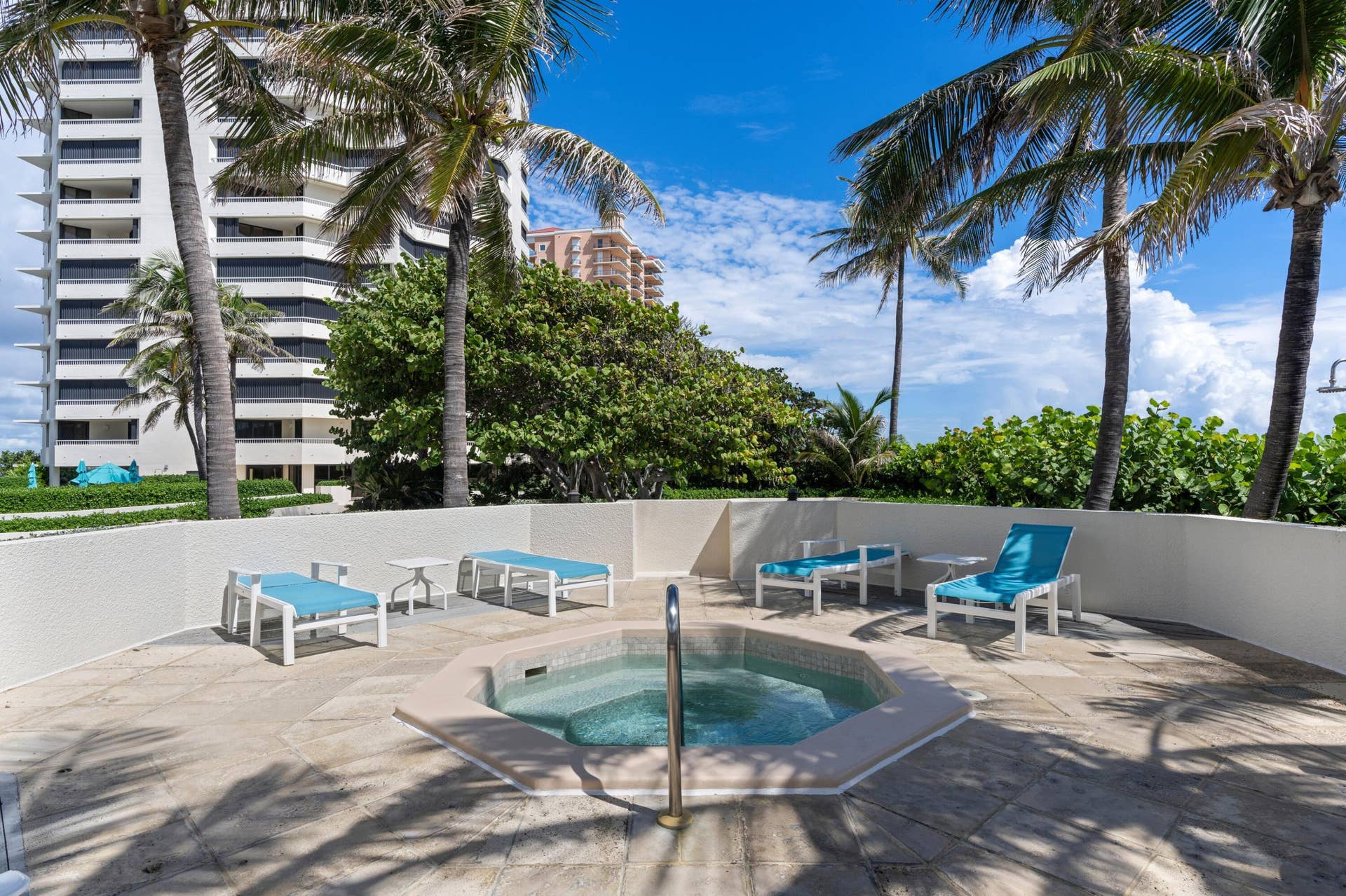 5080 N OCEAN Drive, #12C, Singer Island, FL 33404 Amenities