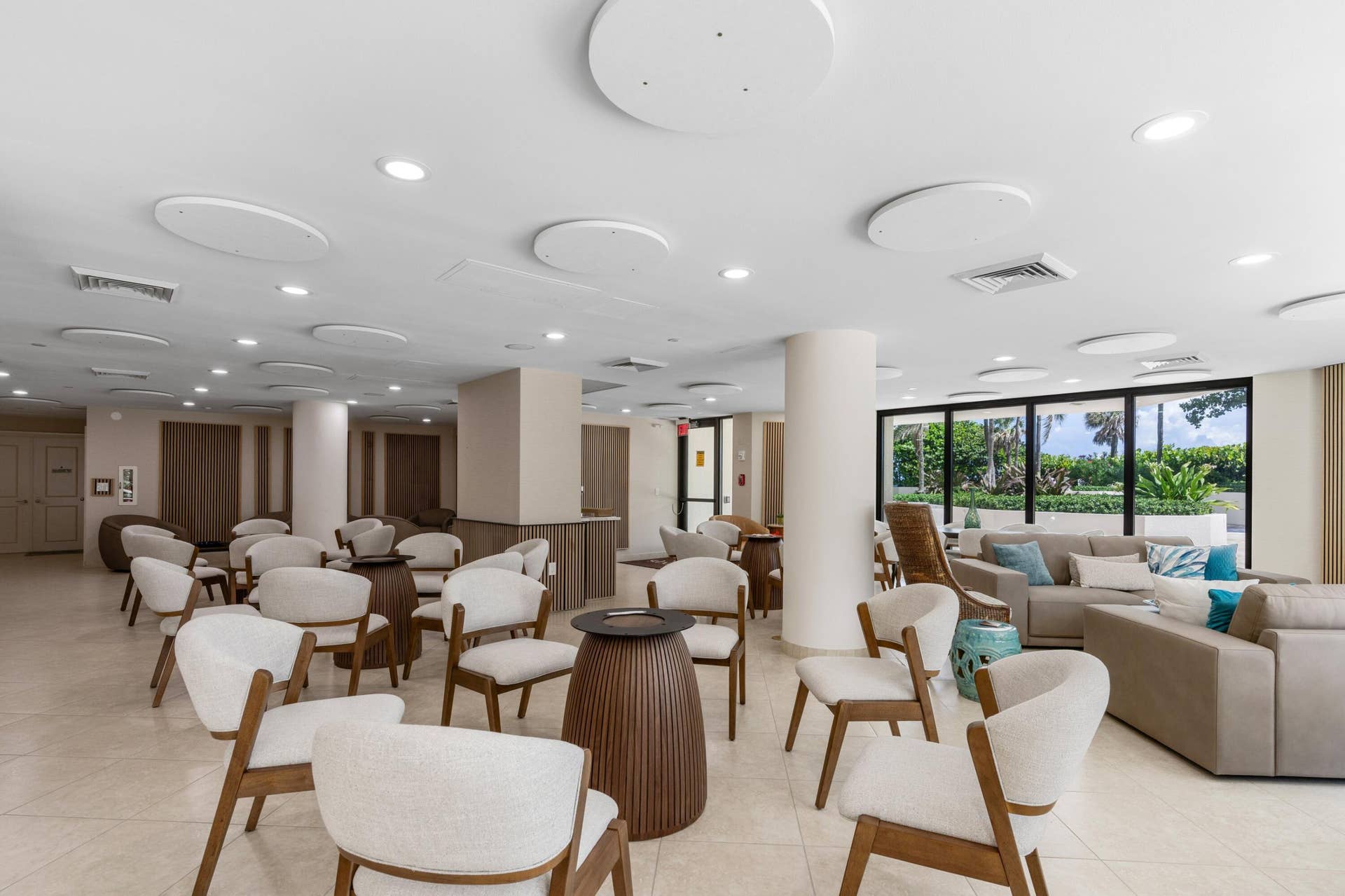 5080 N OCEAN Drive, #12C, Singer Island, FL 33404 Amenities