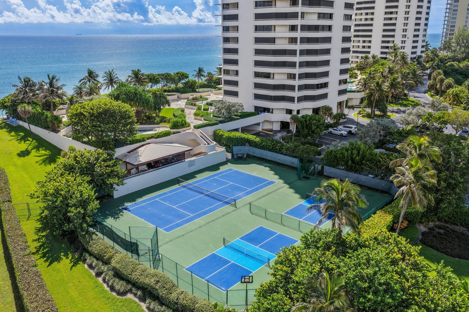 5080 N OCEAN Drive, #12C, Singer Island, FL 33404 Amenities