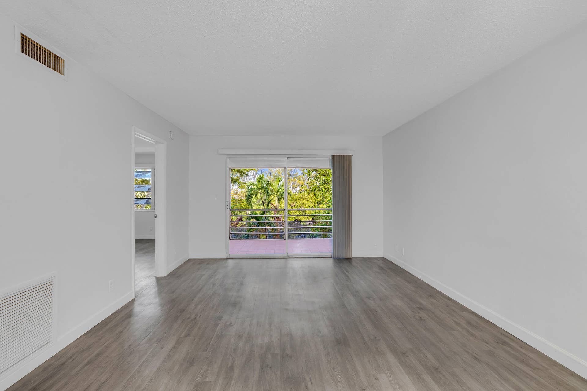1400 NE 57th St-Fort Lauderdale #304 Nat