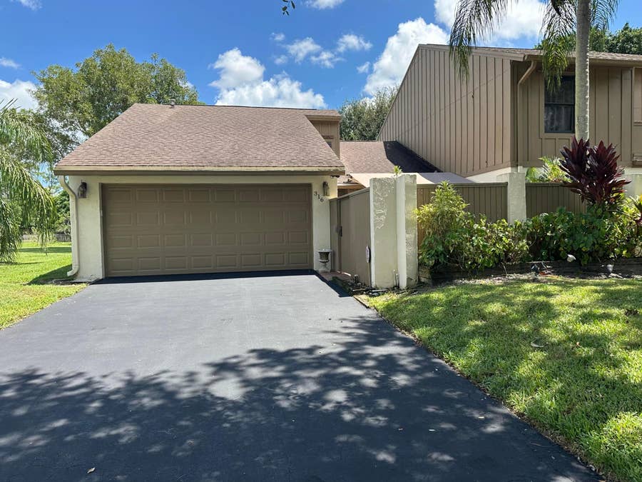 Property photo for 316 WOOD DALE Drive, Wellington, FL