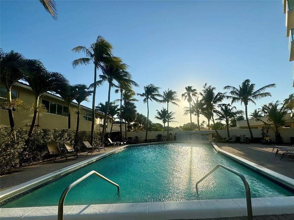 6000 N OCEAN Blvd, #1D, Lauderdale By The Sea, FL 33308 pool