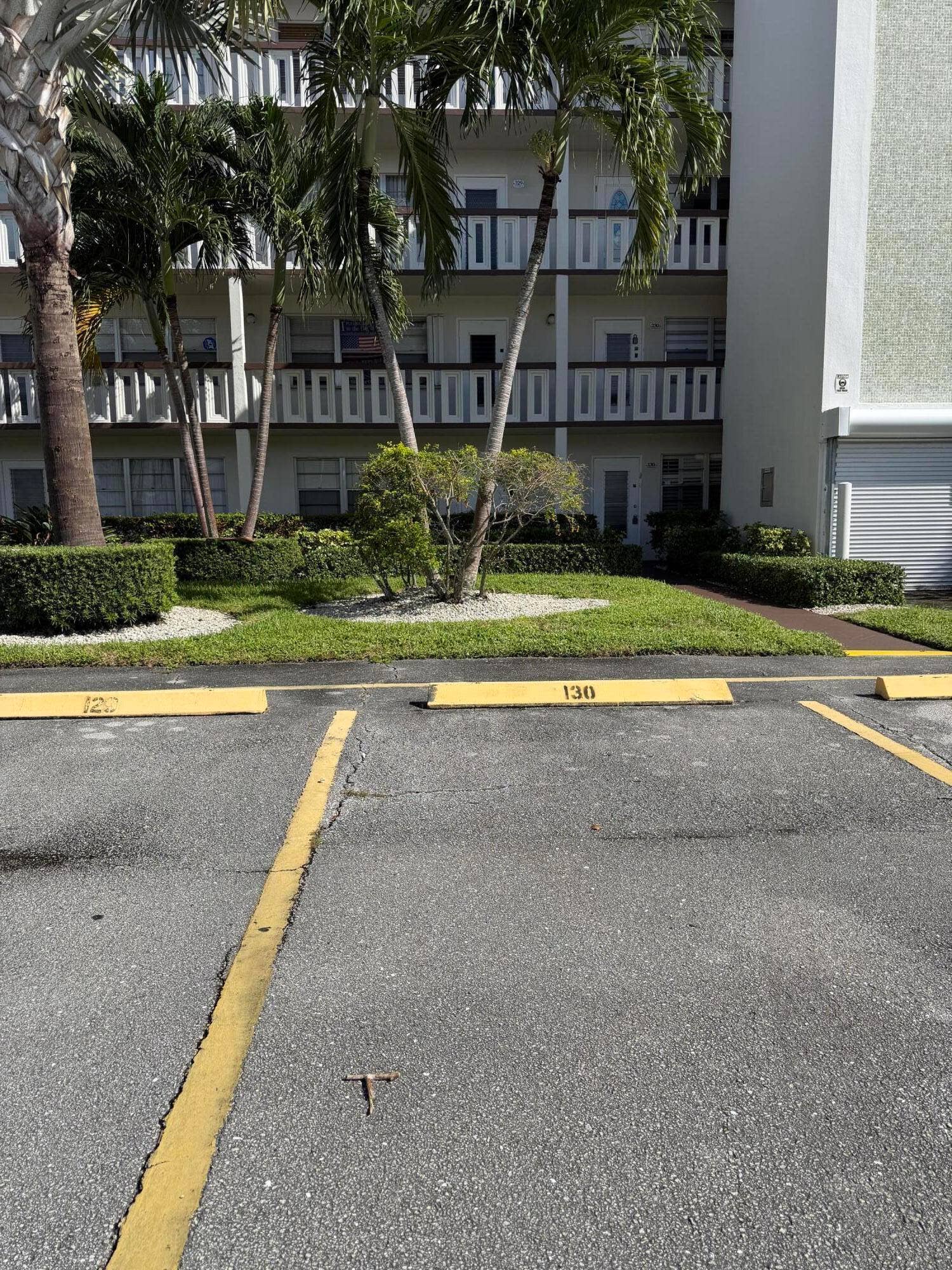 130 Southampton B, West Palm Beach, FL 33417 Front