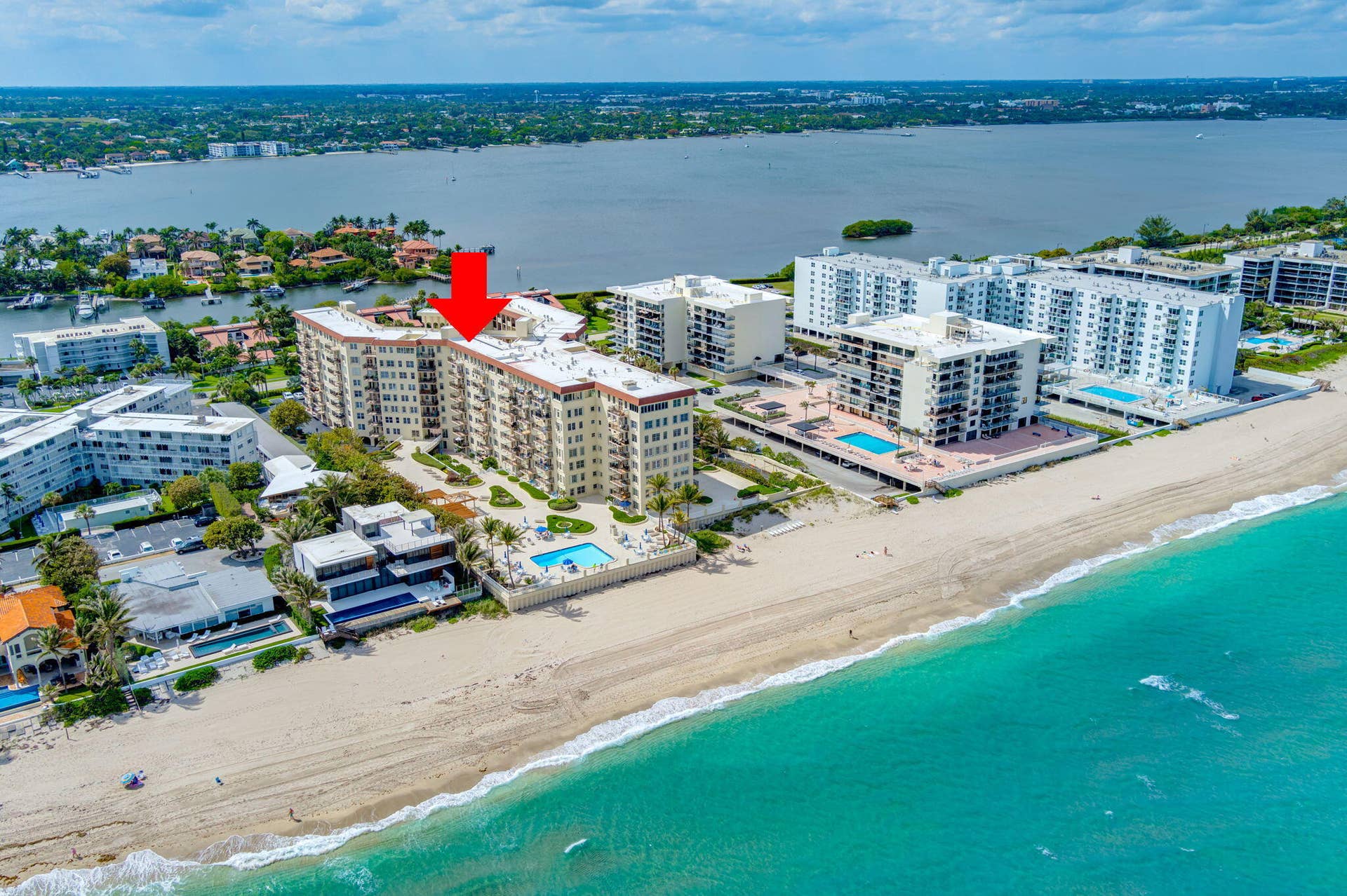 3475 S OCEAN Boulevard, #2050, Palm Beach, FL 33480 Gorgeous beach