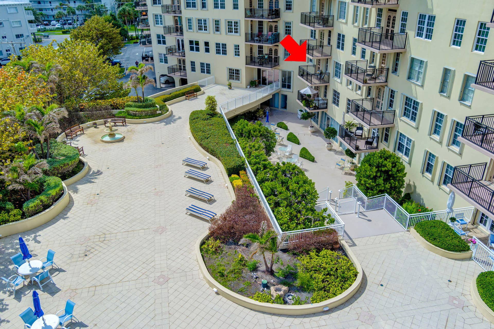 3475 S OCEAN Boulevard, #2050, Palm Beach, FL 33480 Balcony overlooking courtyard