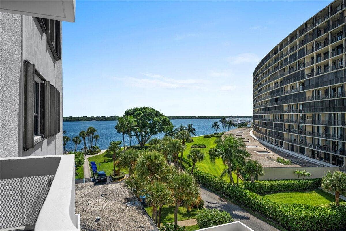 1200 MARINE Way, #304, North Palm Beach, FL 33408 Balcony View
